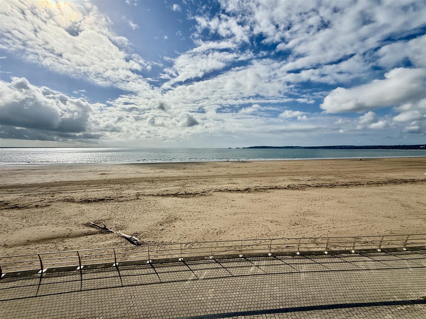 Marine Walk, Maritime Quarter, Marina, Swansea, SA1 1YQ